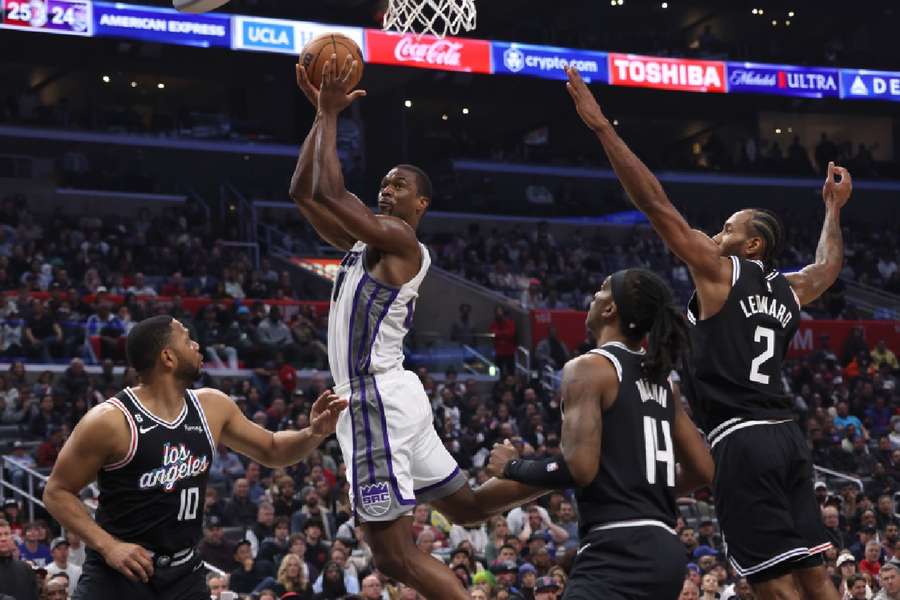 Kings învinge Clippers cu 176-175, al doilea cel mai mare număr de puncte din istoria NBA