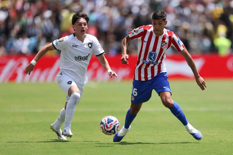 Nahuel Molina, ante el Botafogo en el Mundial de Clubes