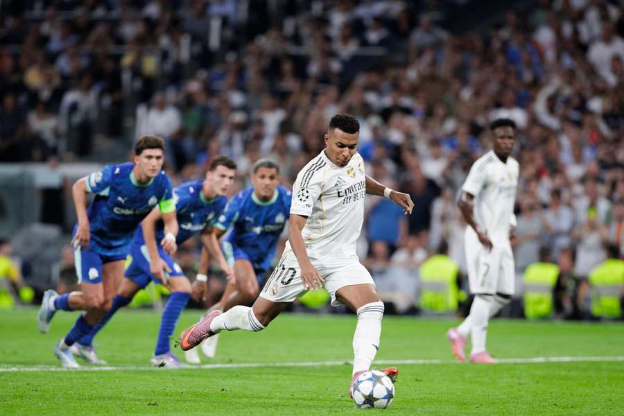 Kylian Mbappé sa dvakrát z penalty v stretnutí s Marseille nemýlil.