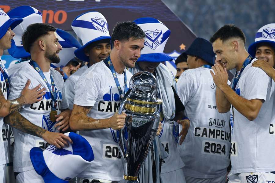 O Vélez defronta o Estudiantes