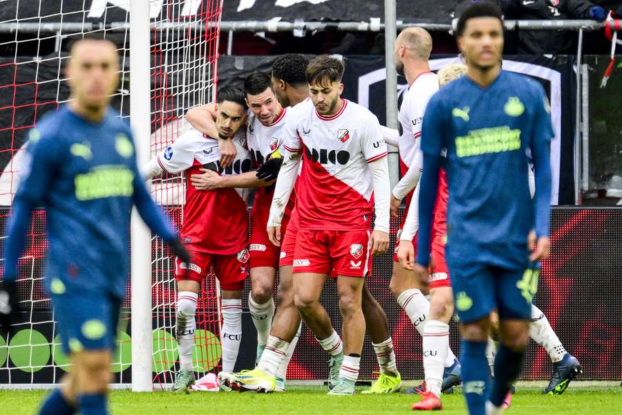 Boussaid viert de 1-1 met zijn ploeggenoten