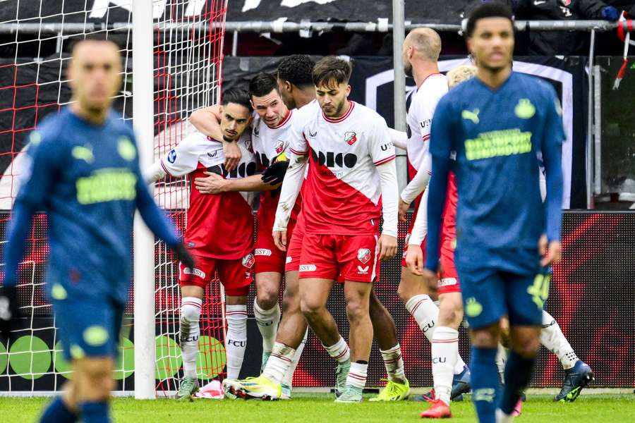 Boussaid viert de 1-1 met zijn ploeggenoten Boussaid viert de 1-1 met zijn ploeggenoten