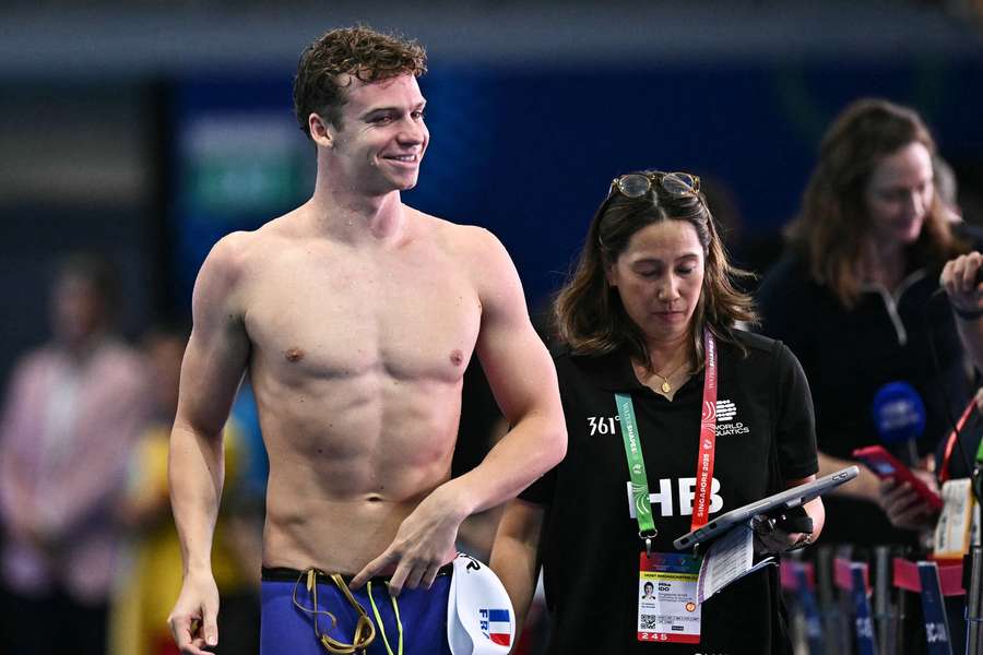 Léon Marchand bateu recorde dos 200 estilos 