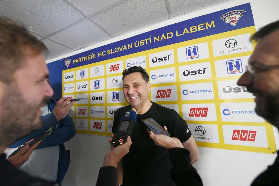 Růžička už Ústí nad Labem trénoval. Růžička už Ústí nad Labem trénoval.