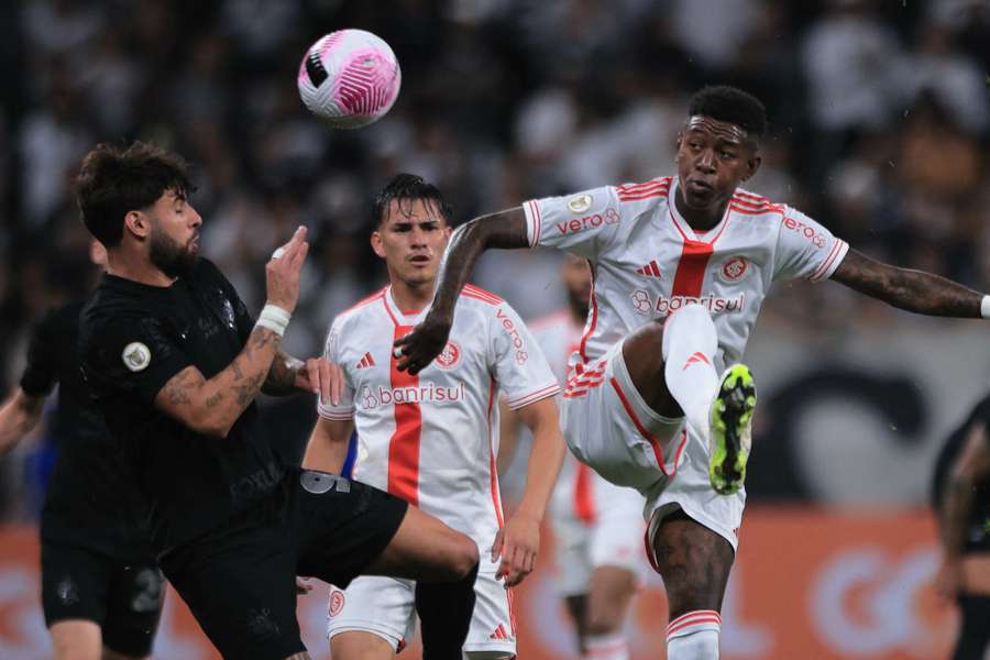 Corinthians e Internacional fizeram um grande jogo em São Paulo