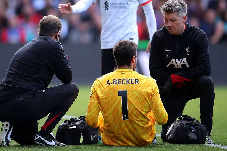 Alisson sera fortait pour les deux prochains matches du Brésil. 