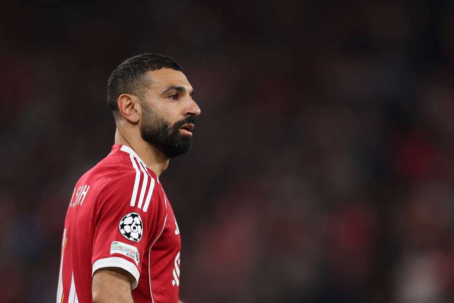 Salah não saiu do banco de reservas no jogo de ida das quartas de final da Champions League