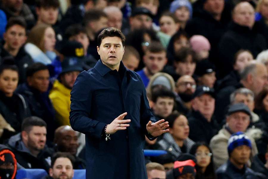 Mauricio Pochettino langs de zijlijn op Stamford Bridge