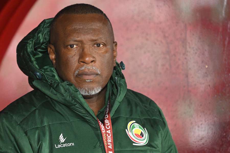 Chiquinho Conde renova até julho de 2027 como selecionador de futebol de Moçambique
