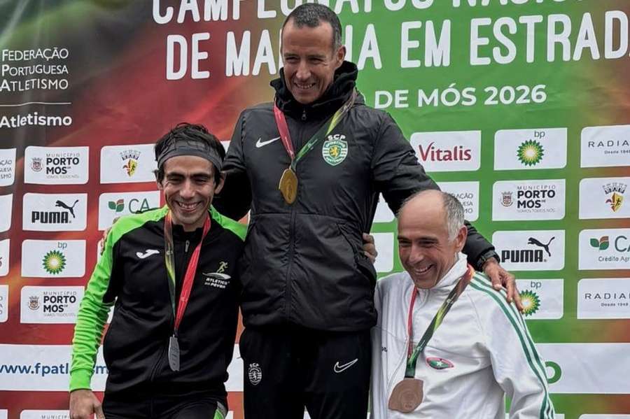 João Vieira e Joana Pontes campeões portugueses de maratona de marcha em estrada