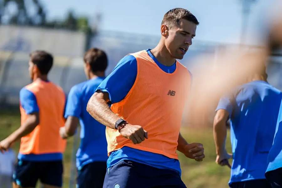 Bednarek no treino do FC Porto Bednarek no treino do FC Porto