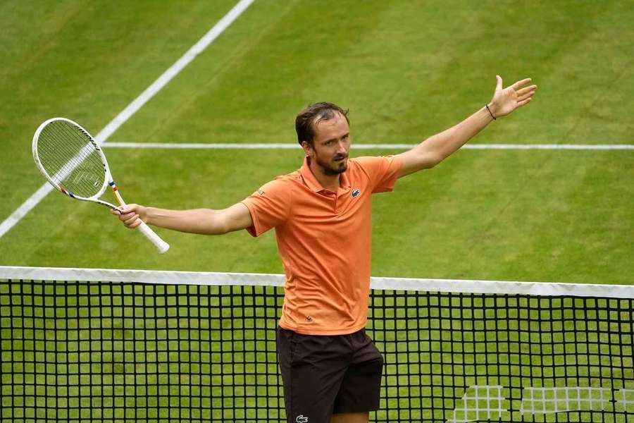 Nerăbdător, Medvedev a închis deja un game în 29 de secunde