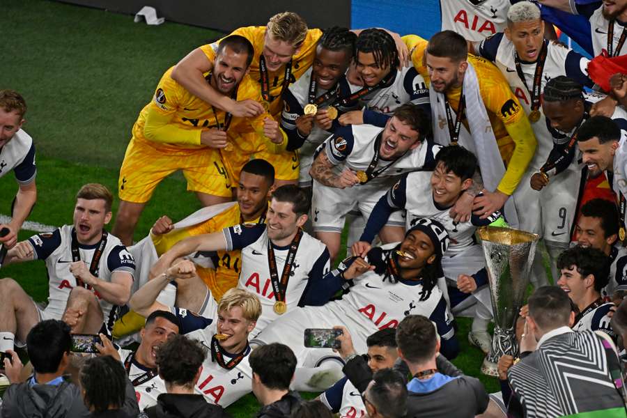 Tottenham's players celebrate after the final whistle