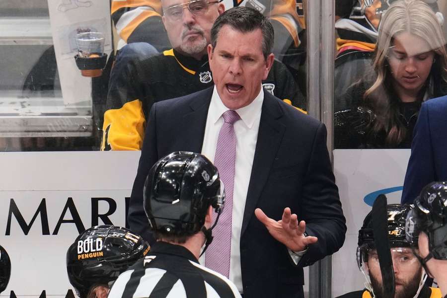Pittsburgh Penguins rozstali się z trenerem Sullivanem