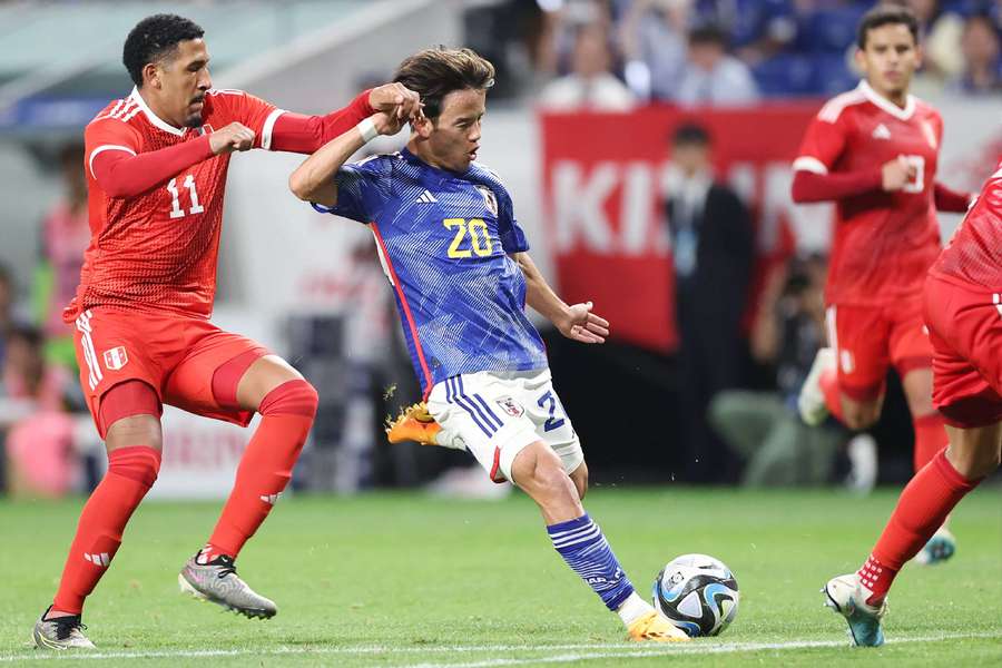 Perú es goleado en Japón por 4-1