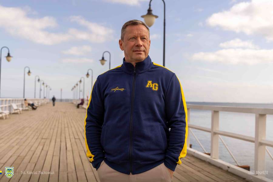 Oficjalnie: Arka Gdynia ma nowego trenera, Dariusz Banasik ma uratować ligowy byt