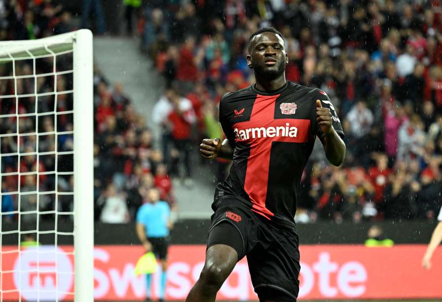 Victor Boniface ajudou a levar o Bayer Leverkusen ao topo da tabela da Bundesliga