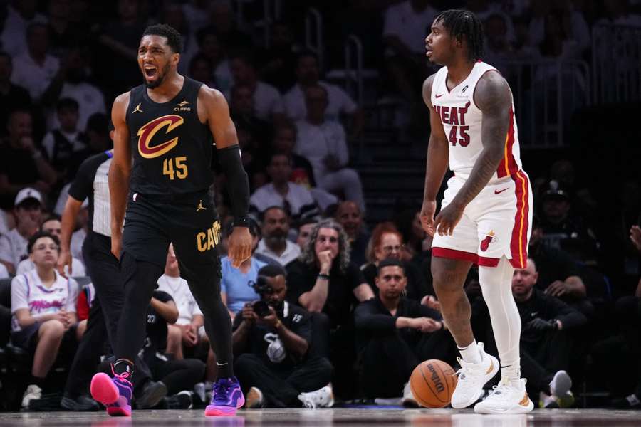 Los Cavaliers siguen adelante en la NBA.