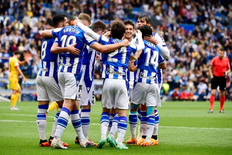 La Real empató tras ir ganando 2-0