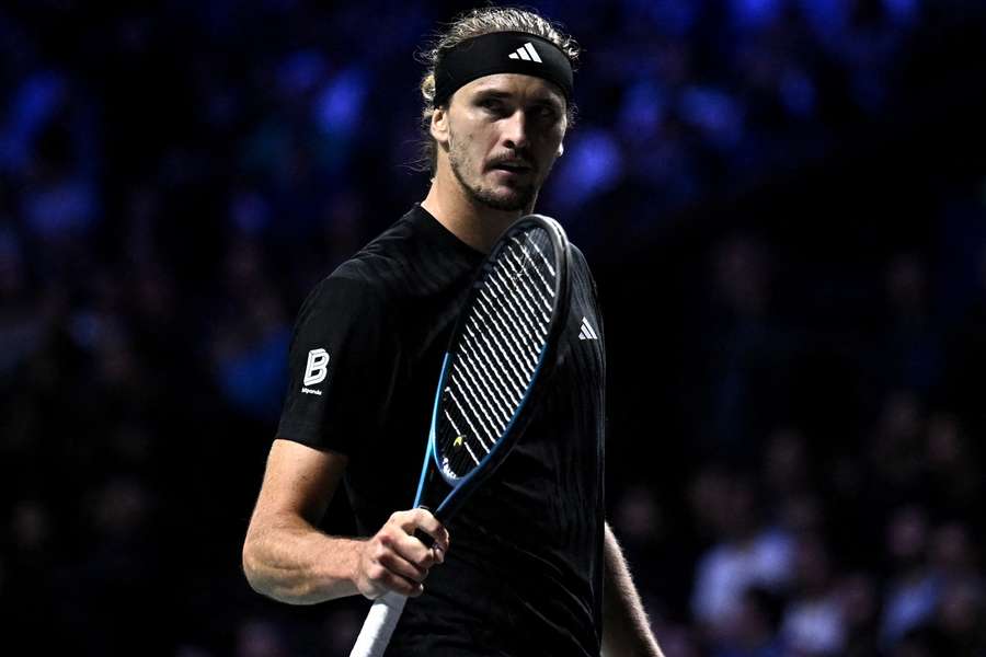 Alexander Zverev ustál bitvu s neoblíbeným rivalem. Alexander Zverev ustál bitvu s neoblíbeným rivalem.