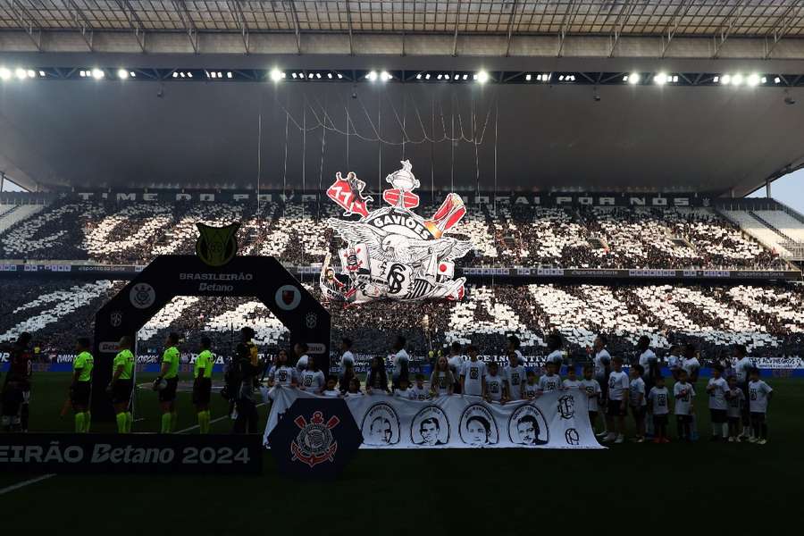 Neo Química Arena recebeu o duelo entre Corinthians e Flamengo antes de 