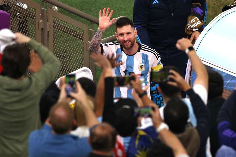 Messi, um "parisiense" contra a França na final da Copa do Mundo Messi, um "parisiense" contra a França na final da Copa do Mundo
