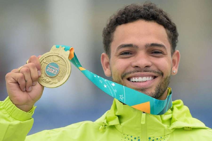 Lucas Rabelo foi o primeiro medalhista do skate street masculino na história do Pan