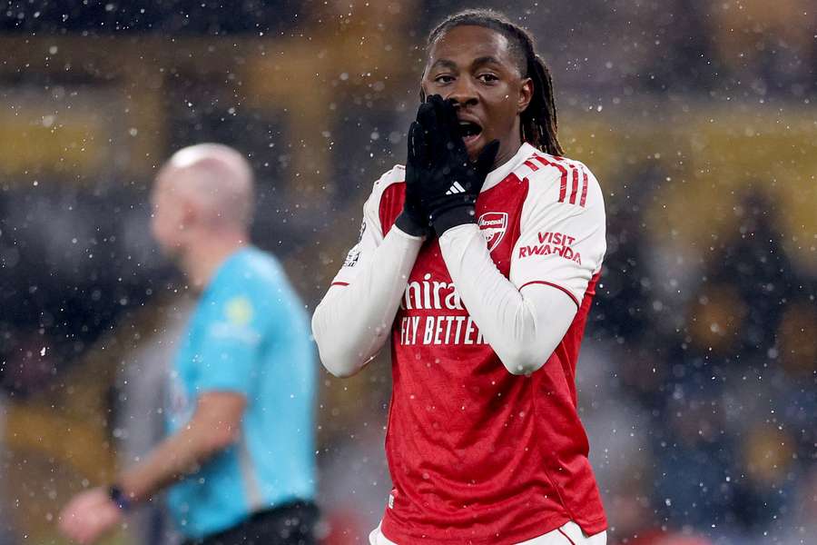 Arsenal registrou segundo empate consecutivo e pode ver rival City se aproximar