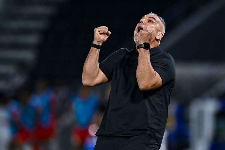 Cosmin Olăriou Cosmin Olăriou