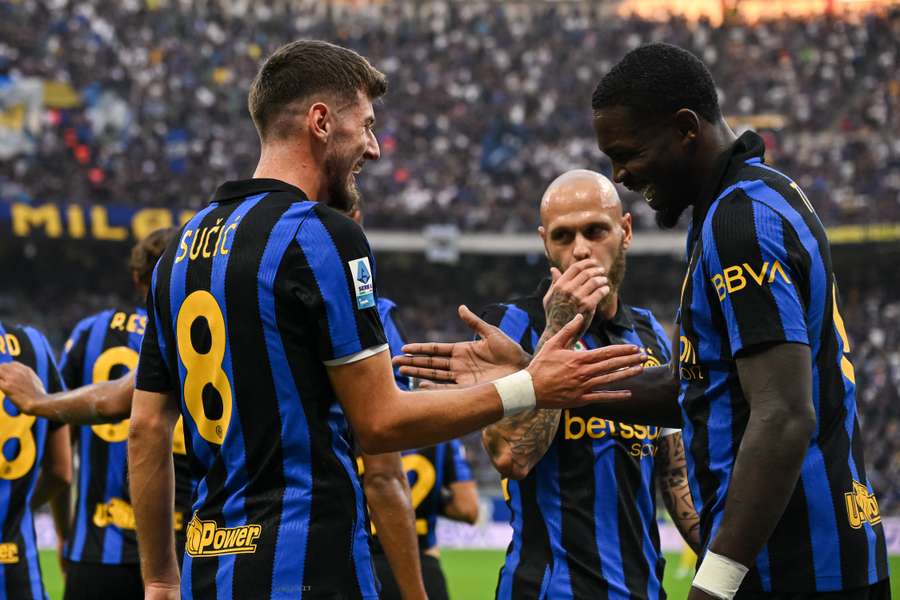 Sucic und Thuram jubeln Sucic und Thuram jubeln