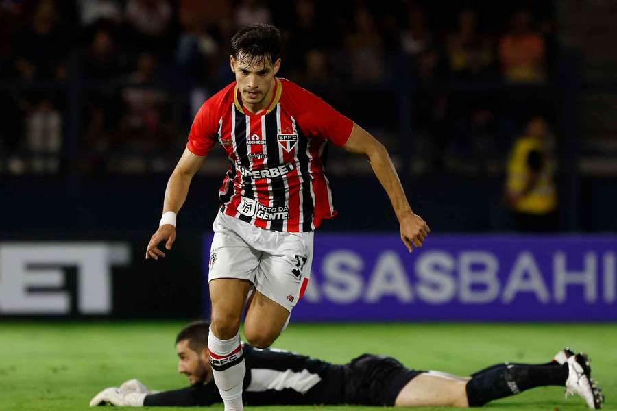 Bobadilla abriu o marcador em Bragança Paulista