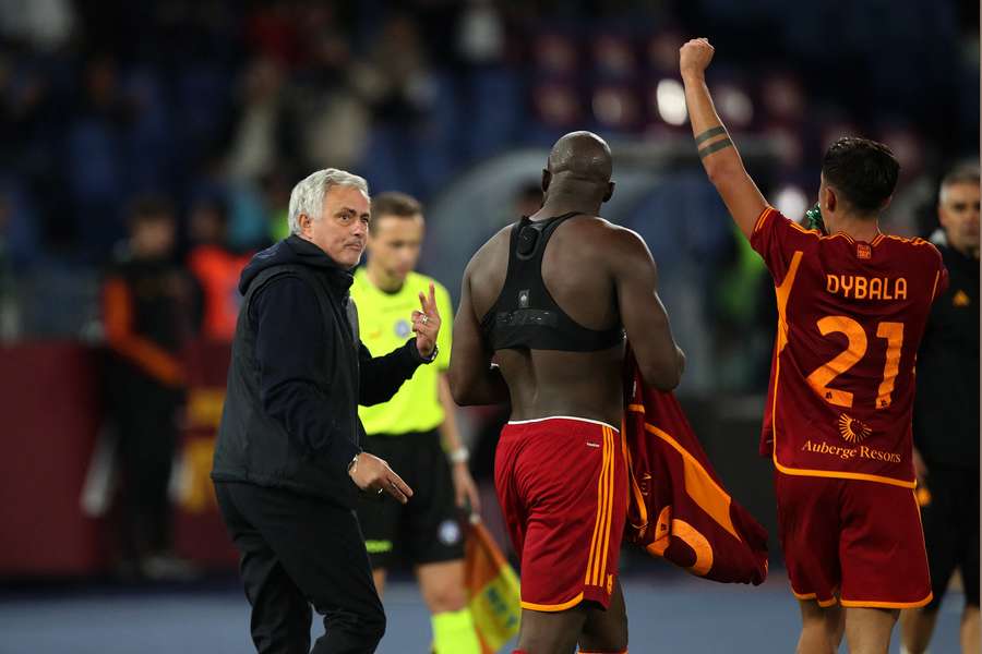 Mourinho, alături de Lukaku la finalul partidei cu Lecce