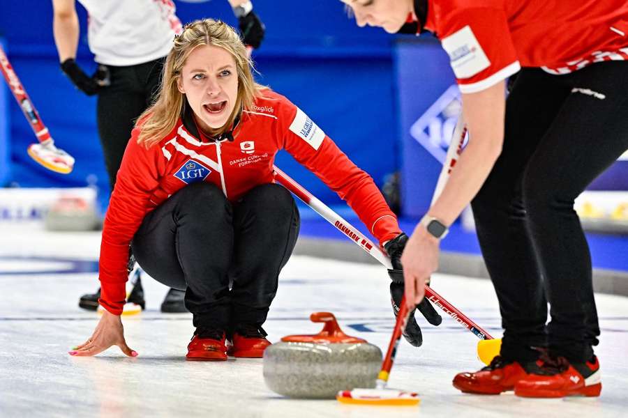 Danmarks curlingkvinder misser medaljekampe ved EM i Skotland