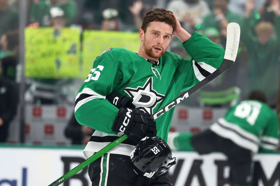 Harley bude i nadále hrát za Dallas. Harley bude i nadále hrát za Dallas.