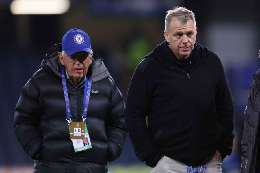 Cole barks: PSG showed Chelsea now a million miles away; where is this club going? Cole barks: PSG showed Chelsea now a million miles away; where is this club going?