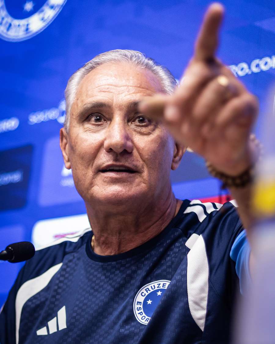 Tite quer fazer história no Cruzeiro, mas convive com a pressão por resultados Tite quer fazer história no Cruzeiro, mas convive com a pressão por resultados