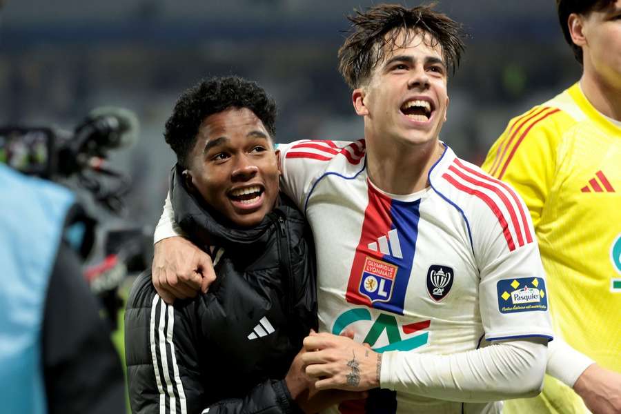 Afonso Moreira abraça Endrick