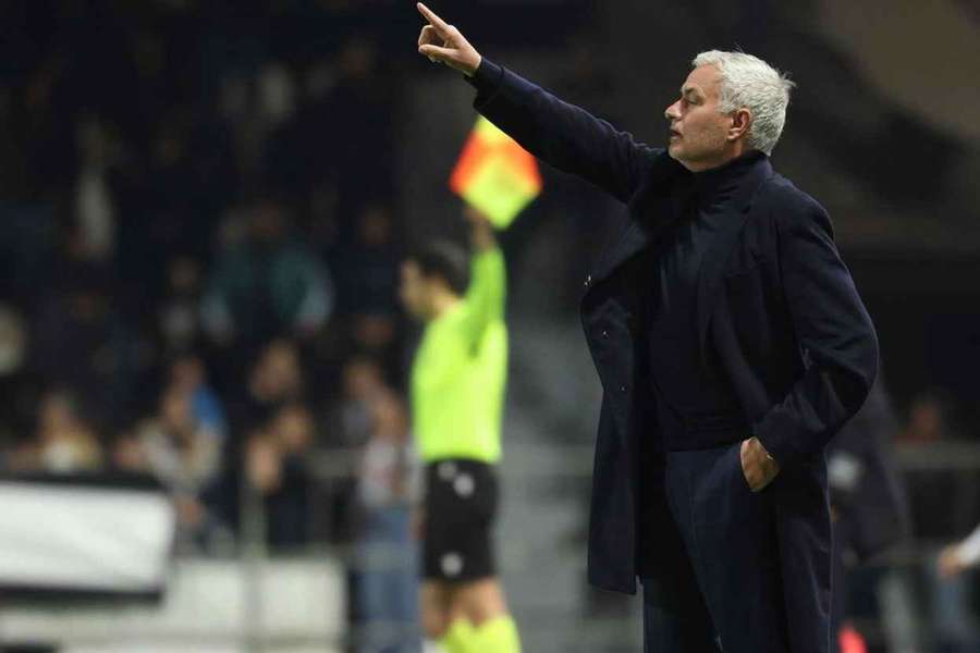 José Mourinho satisfeito com o jogo José Mourinho satisfeito com o jogo