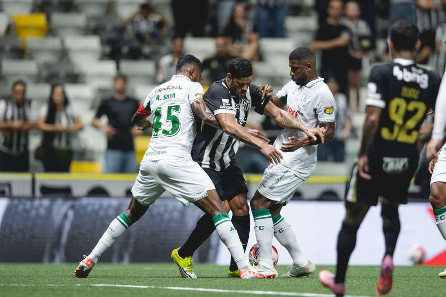 Galo sofreu gol do empate nos acréscimos 