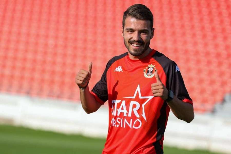 Sérgio Conceição vai continuar a jogar na Liga Portugal