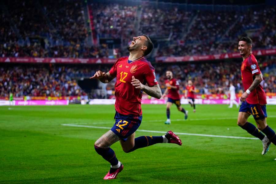 Joselu fik en drømmedebut for Spanien Joselu fik en drømmedebut for Spanien