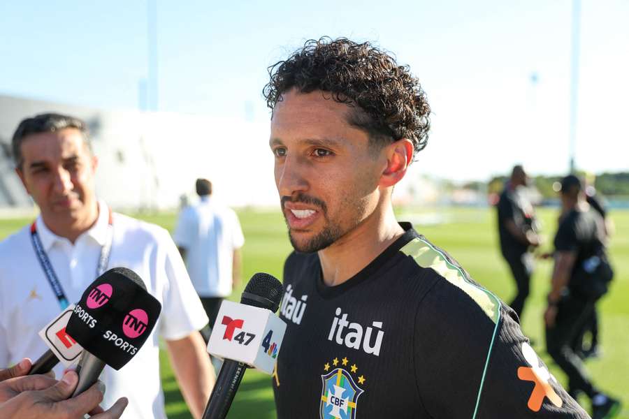 Marquinhos fala com a imprensa após treino da Seleção Brasileira
