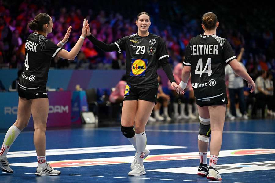 Starke erste Halbzeit der ÖHB-Damen Starke erste Halbzeit der ÖHB-Damen