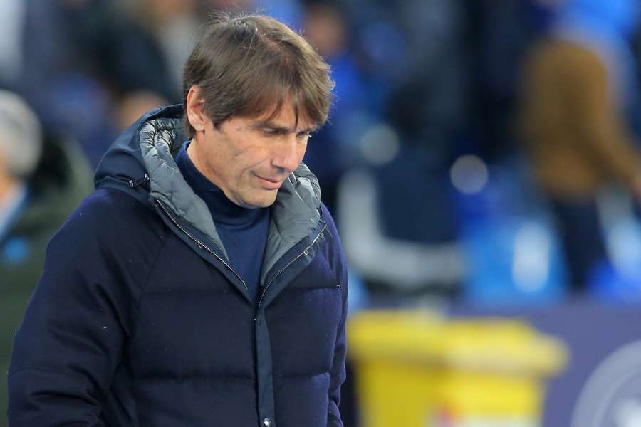 Antonio Conte falou aos jornalistas