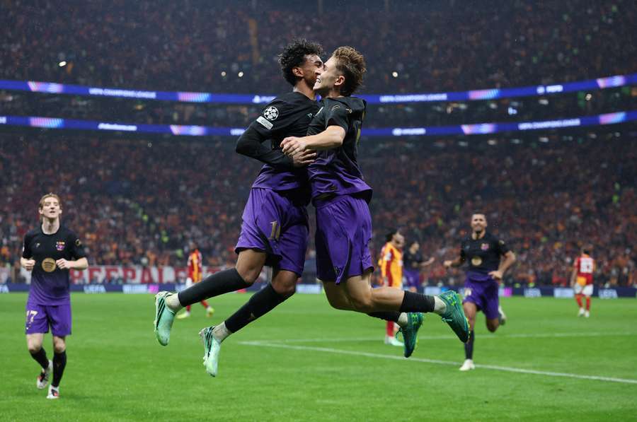 Lamine Yamal (I) y Fermín (D) celebran el segundo gol del Barça Lamine Yamal (I) y Fermín (D) celebran el segundo gol del Barça