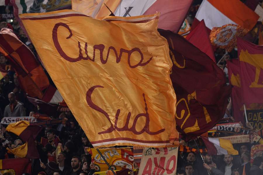 La Curva Sud dell'Olimpico La Curva Sud dell'Olimpico