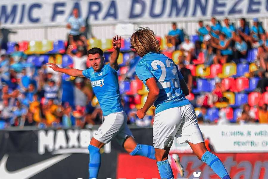 Superliga #8 | FC Voluntari - FC Argeș 1-0. Ilfovenii obțin cel de-al doilea succes din acest sezon Superliga #8 | FC Voluntari - FC Argeș 1-0. Ilfovenii obțin cel de-al doilea succes din acest sezon