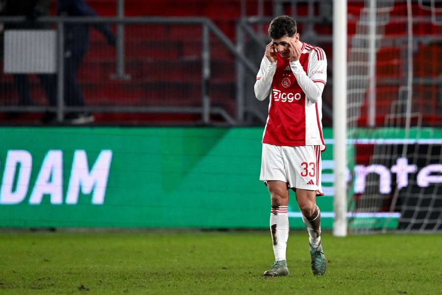 Ajax ryger ud af pokalen efter nedtur mod amatørhold
