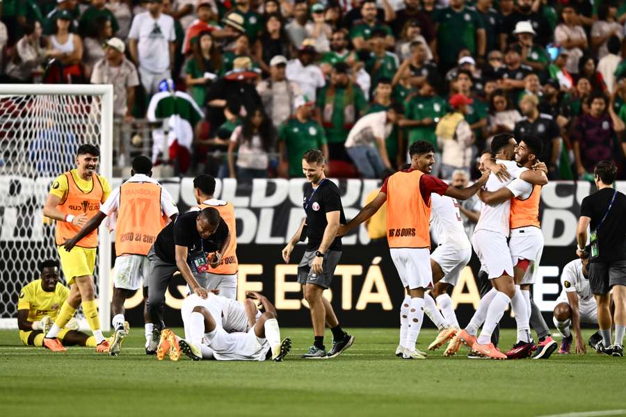 Katar feiert den erstmaligen Einzug ins Viertelfinale des Gold Cups.