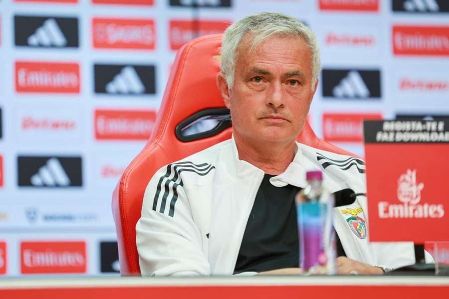 José Mourinho, treinador do Benfica